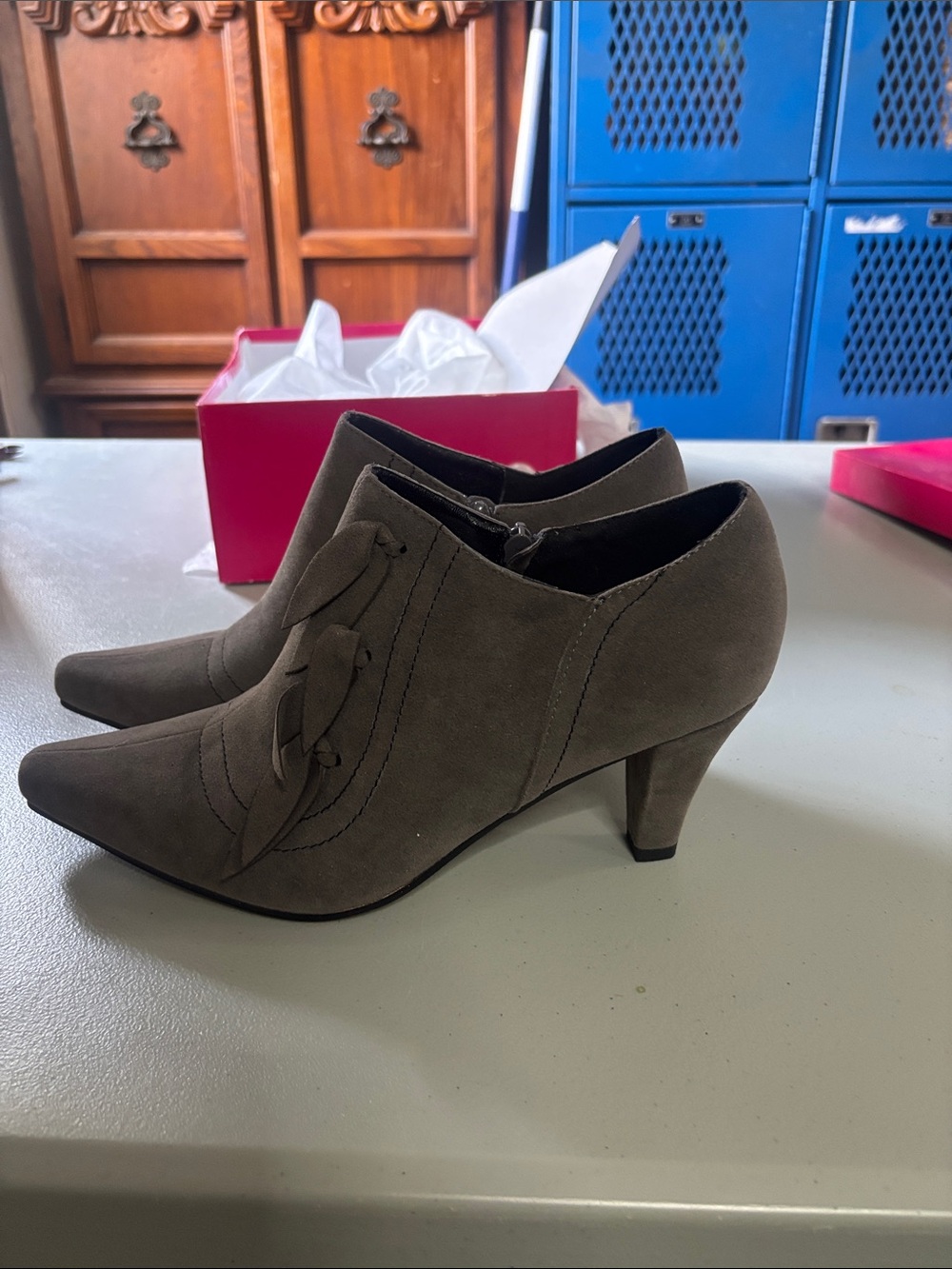 Ann creek size 10 booties NEW